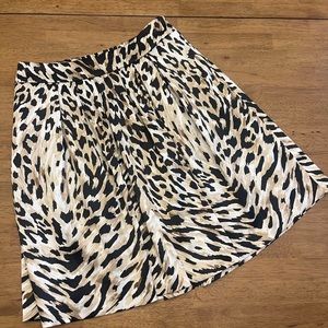 WHBM White House Black Market Dressy Leopard Cheetah Animal Print Skirt Size 2